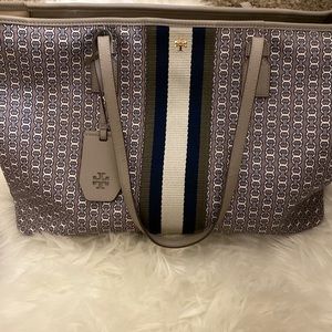 Tory Burch Gemini Link Zip Top Tote Bag